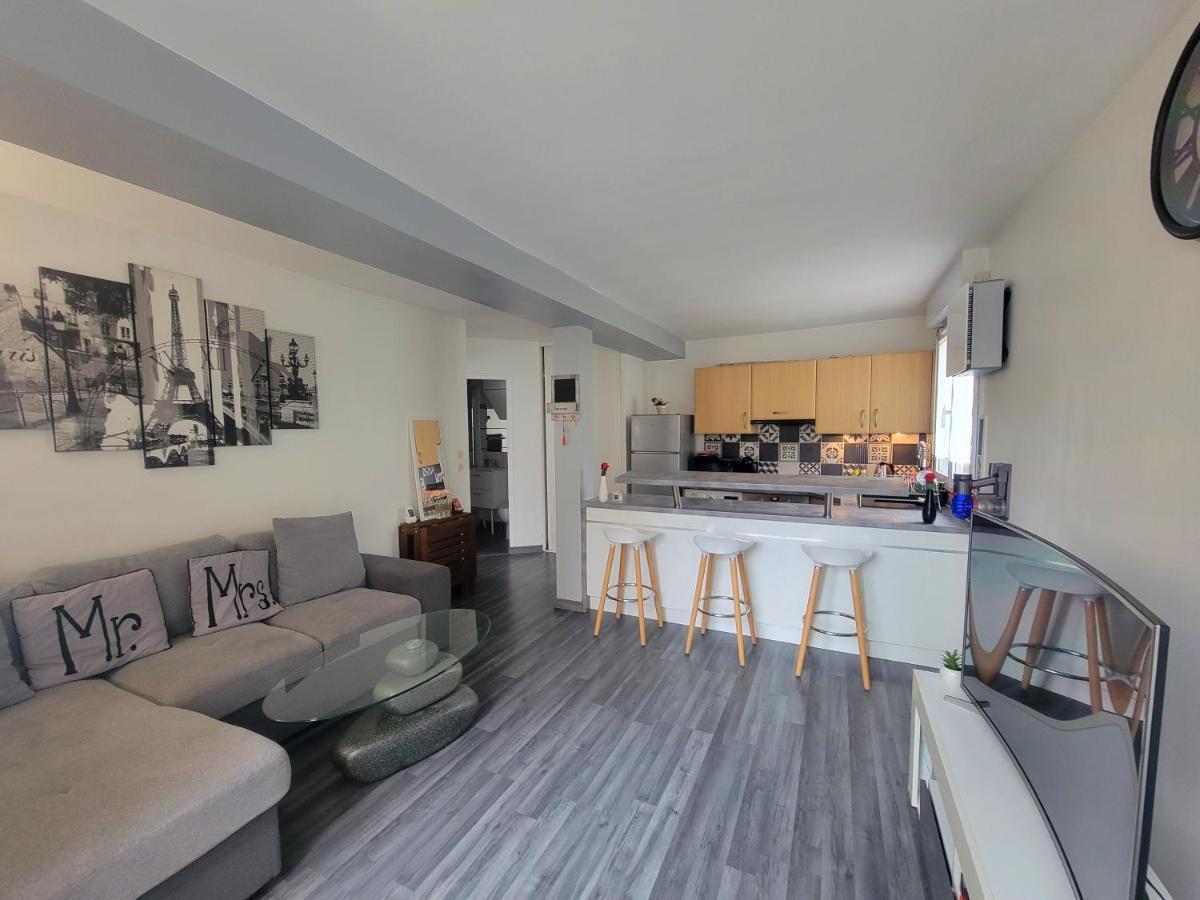 Superbe Appartement Avec Jardin Proche Versailles Saint-Cyr-lʼÉcole Eksteriør billede